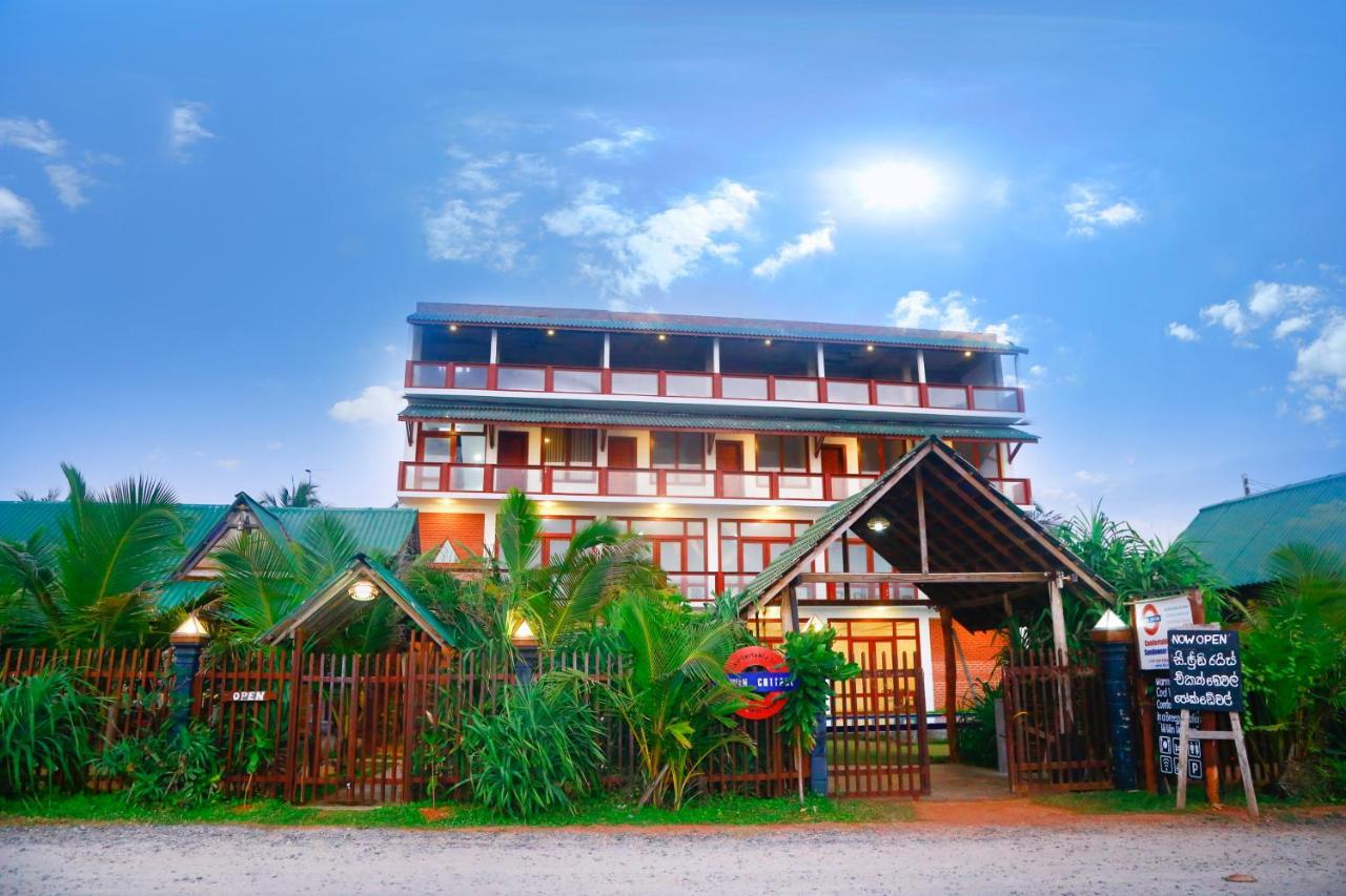 Hi Win Hotel Чілав Екстер'єр фото